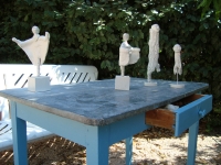 Kleinskulpturen aus weißen Ton